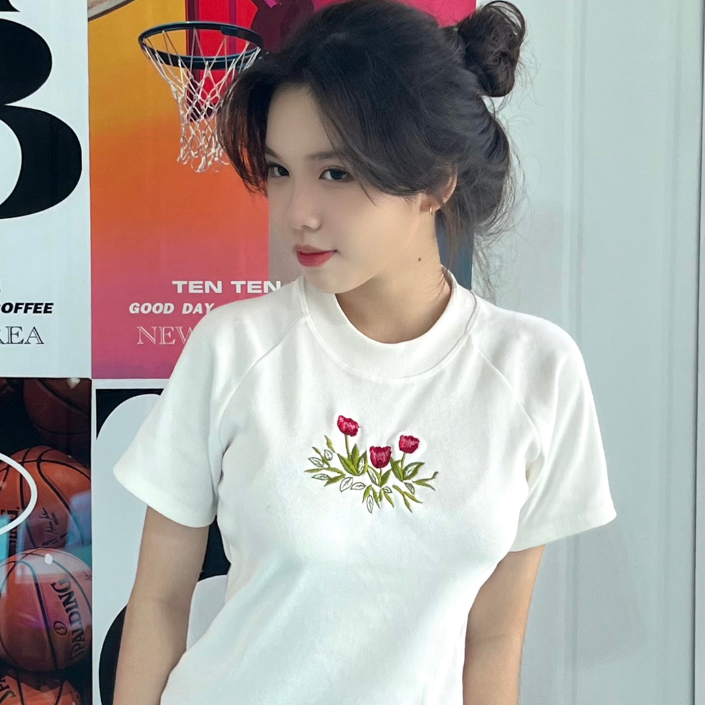[Mã FATREND02 giảm đến 30k đơn 99k] Áo Thun Baby Tee Thêu Hoa Nữ Unisex Local Brand | BigBuy360 - bigbuy360.vn