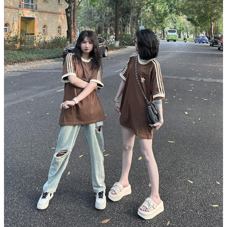 Áo thun adidas 3 sọc logo thêu form rộng chất liệu cotton