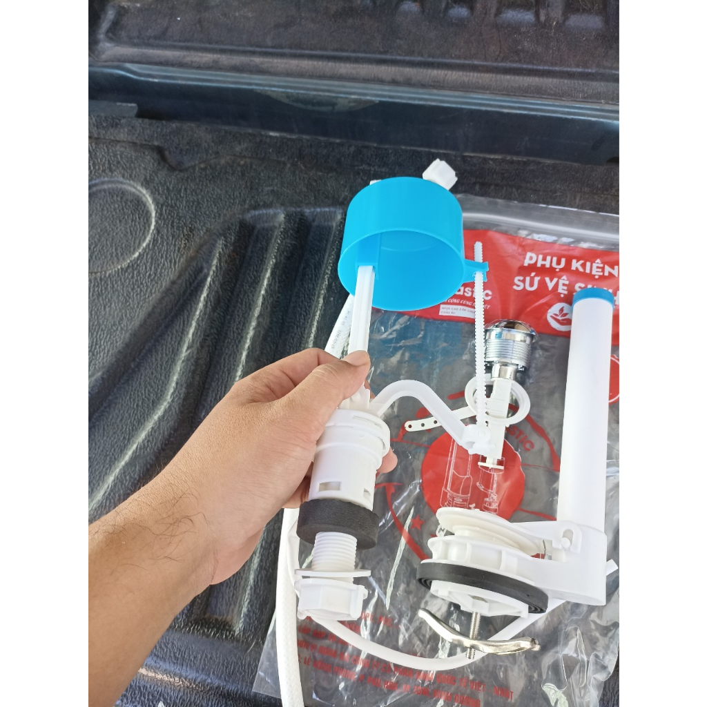 Bộ xả bồn cầu liền khối 1 nhấn hoặc tay gạt lỗ két 6cm