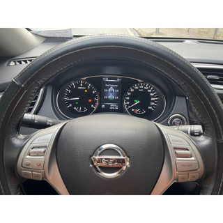 phím vô lăng Nissan Navara