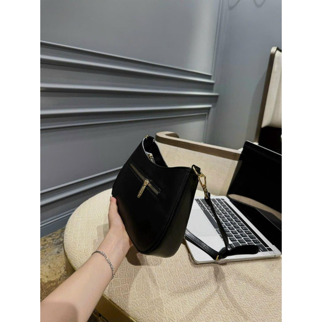 Túi Guess mềm mịn