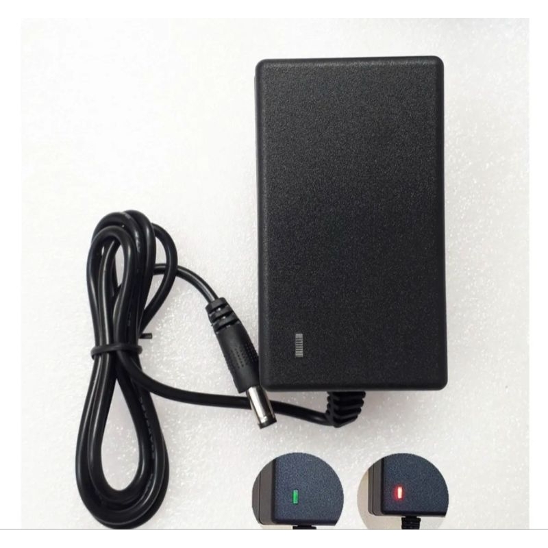 Sạc 16,8 vol  - Dùng Cho Pin Lion - Có Đèn Báo Đầy Pin