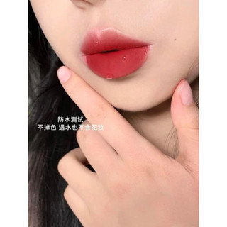 [Fullsize] Son Kem Tom Ford Liquid Lip Luxe Matte 6mlSon Tom Ford Liquid Lip Luxe Matte