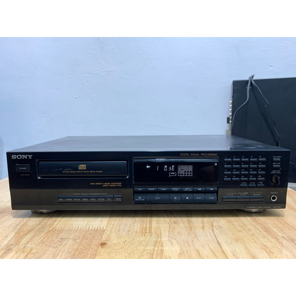 Bán em Đầu đĩa CD Sony CDP - 611 hàng chất mắt đọc khoẻ ko kén đĩa đầu đĩa CD Sony CDP 611 Made in japan zin nguyên bản