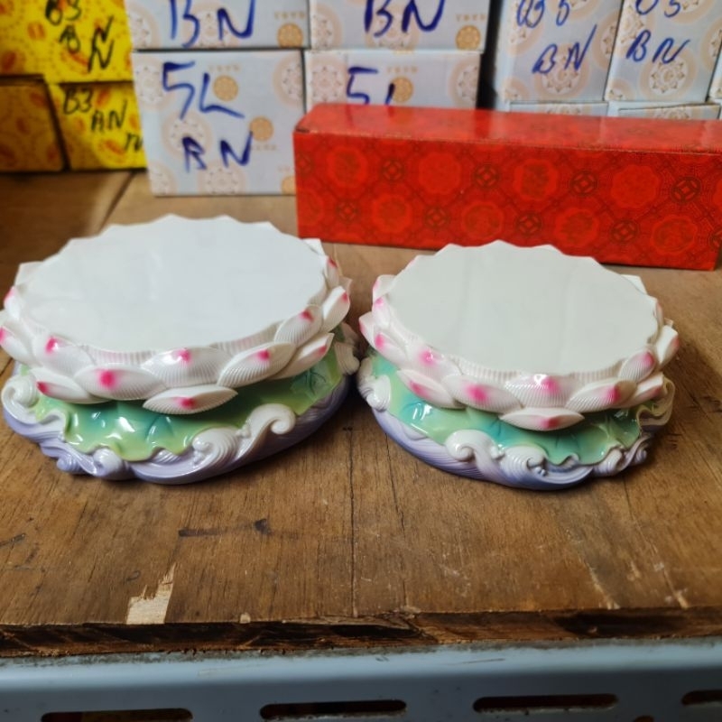 Đế sen tượng phật