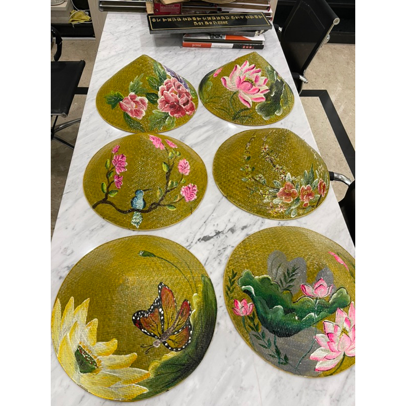 Nón cỏ bàng vẽ