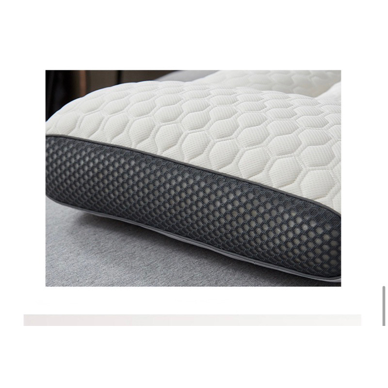 Gối latex lục giác pillow IGUN BEDDING mềm mịn thoáng khí