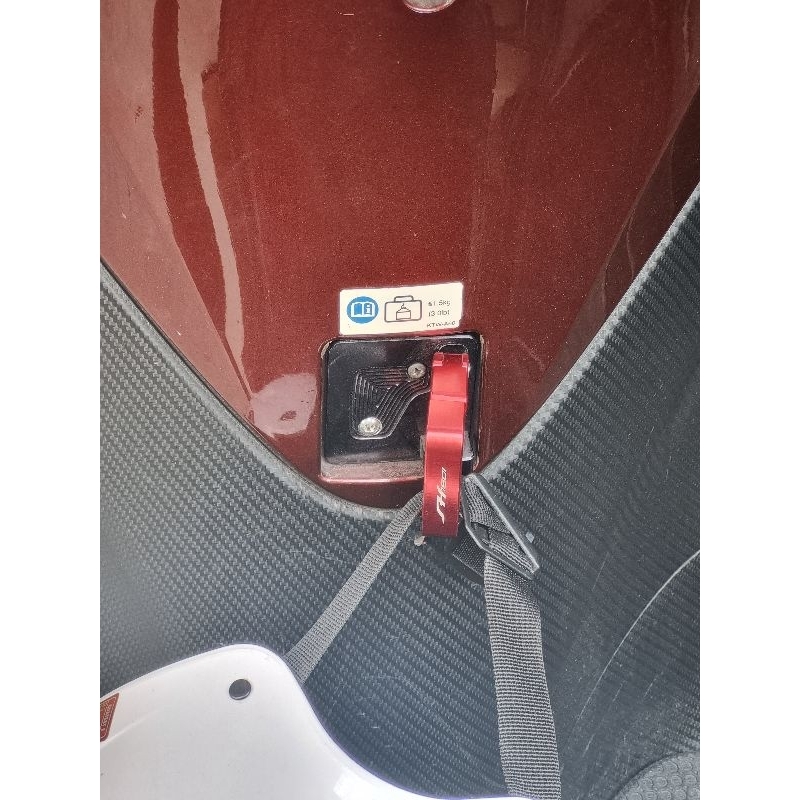 Móc treo đồ nhôm CNC găn xe các đời xe SH, SH mode