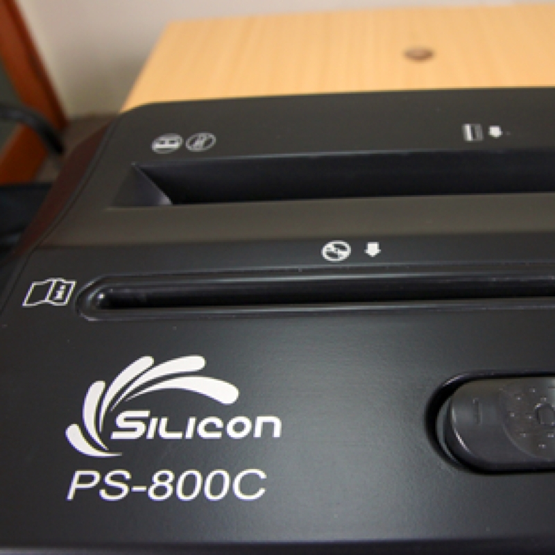 Máy hủy tài liệu nhập khẩu SILICON PS-800CN Máy hủy vụn công nghệ Mỹ - Công suất hủy 8tờ/ 1 lần - Bảo hành 12 tháng
