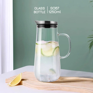 Bình nước thủy tinh chịu nhiệt nắp inox S067 1250ml - Bình đựng nước chịu nóng lạnh, đựng hoa quả cao cấp Samahome Shop