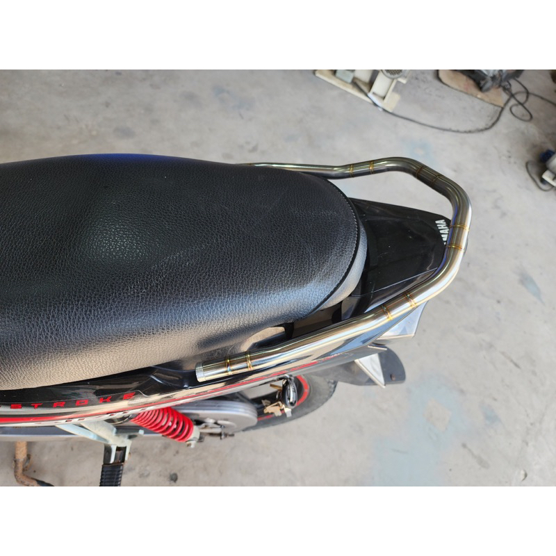 Tay sách inox 304 fom nhọn gắn cho sirius RC