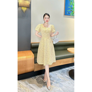 Váy hoa thiết kế cổ vuông