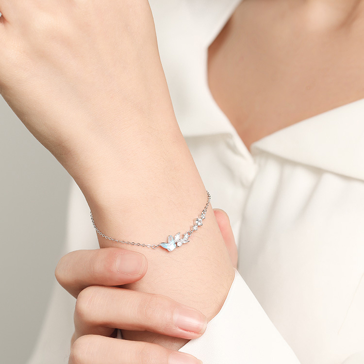 Lắc Tay Bạc Nữ hình Cánh B.ướm May Mắn -Vòng Tay Bạc tự thiết kế đến từ Sterling M.Lady Jewelry