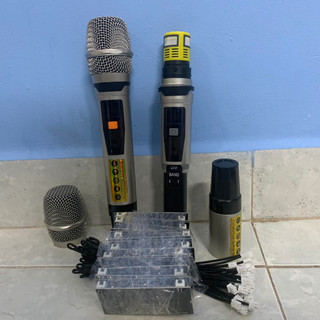 Micro ugx 8 kim loại hát hay tiếng sáng ấm - micro kim loại sóng uhf set tần số nhập khẩu