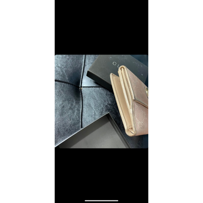 Ví gucci Auth, tặng kèm xích