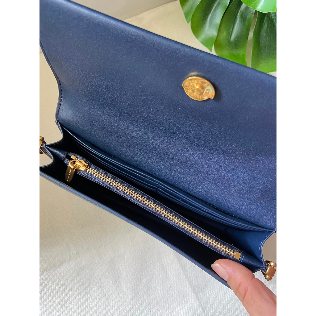 Túi Ví dài quai trên bằng kim loại - 10840194 CK6 sale