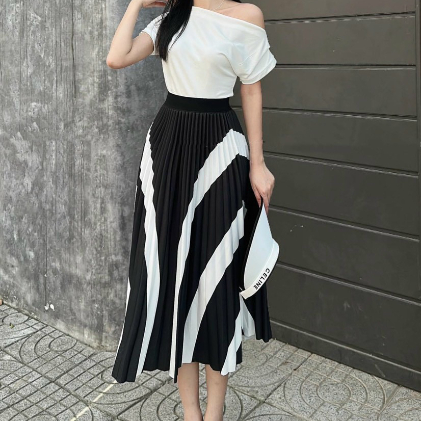 Chân Dập Ly  𝗧𝗛𝗨𝗬 𝗡𝗚𝗔 𝗦𝗧𝗨𝗗𝗜𝗢 Thiết Kế Dáng Xoè