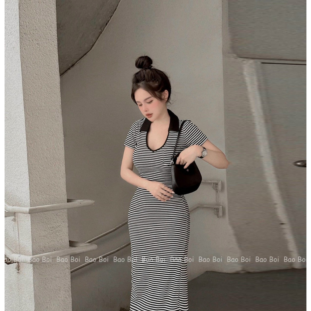 Đầm body suông dài xẻ tà chất vải thun gân tay ngắn cổ chữ U phối cổ bẻ họa tiết kẻ sọc ngang mới lạ