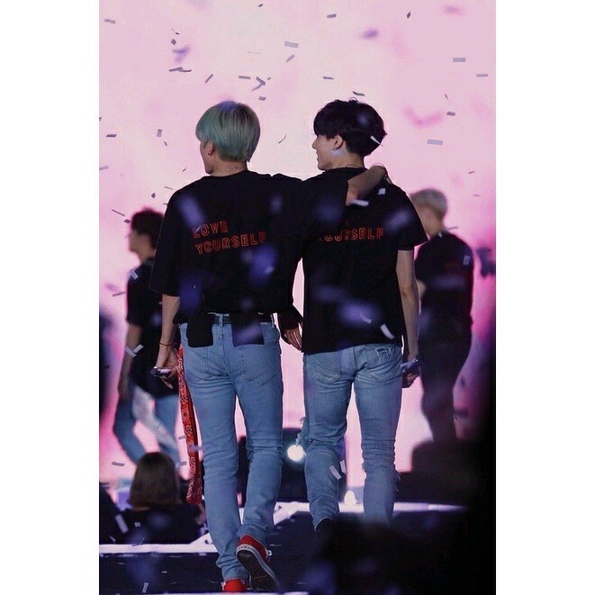 Áo Thun B.TS Love Yourself