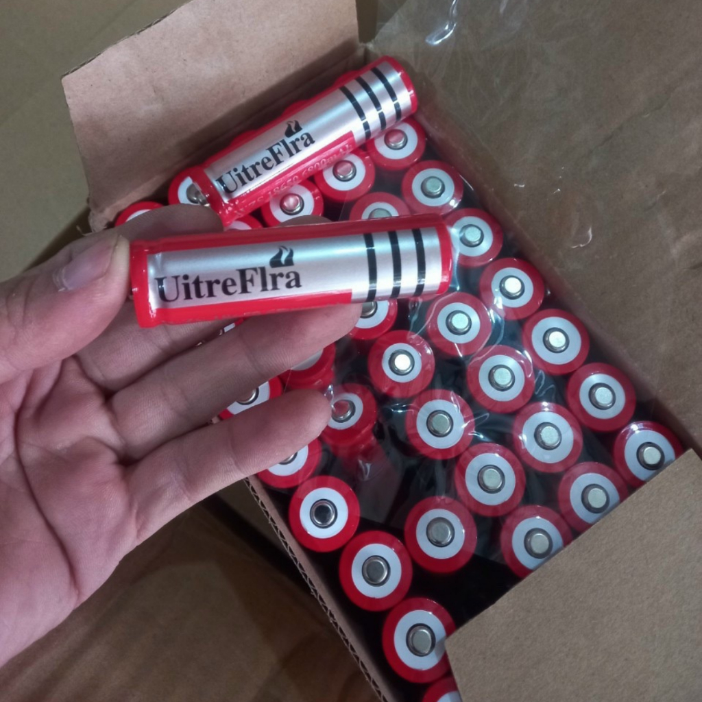 Pin sạc tích điện pin lion dùng cho đèn pin tông đơ máy ảnh dung lượng 18650 6800 mah 3,7v