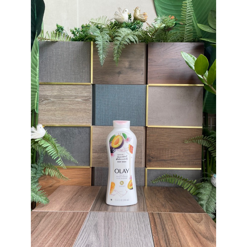 Sữa Tắm Dưỡng Trắng Da Olay Ultra Moisture 700ml Của Mỹ.