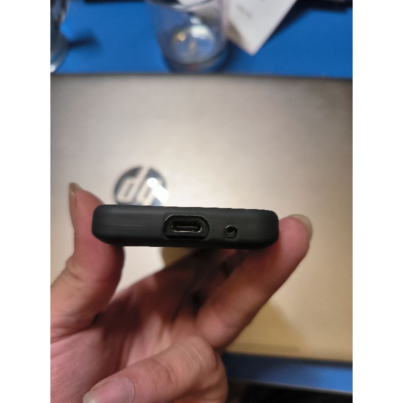 Ốp lưng màu đen che camera chođiện thoại F21 Pro Nocam