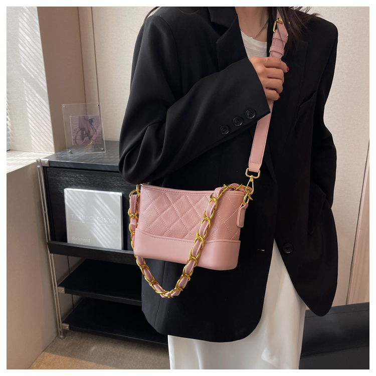 Ready - VỀ SẴN: Túi xách trám đế màu dây đan to