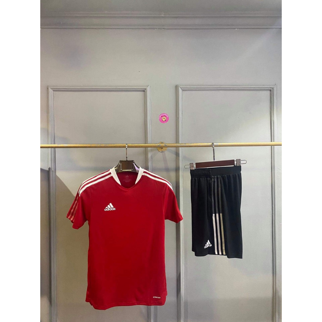 Bộ quần áo thể thao nam mùa hè ngắn tay chất thun lạnh, co giãn 4 chiều, thoáng mát, năng động.