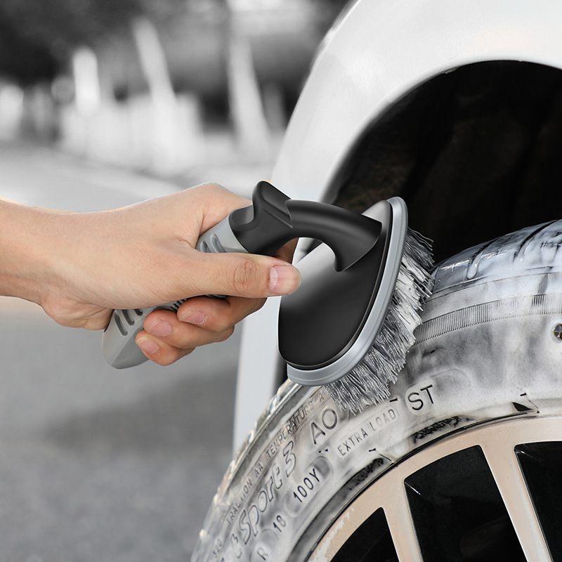 Chổi cọ lốp xe ô tô Kiotool chắc chắn,rửa xe vệ sinh dễ dàng