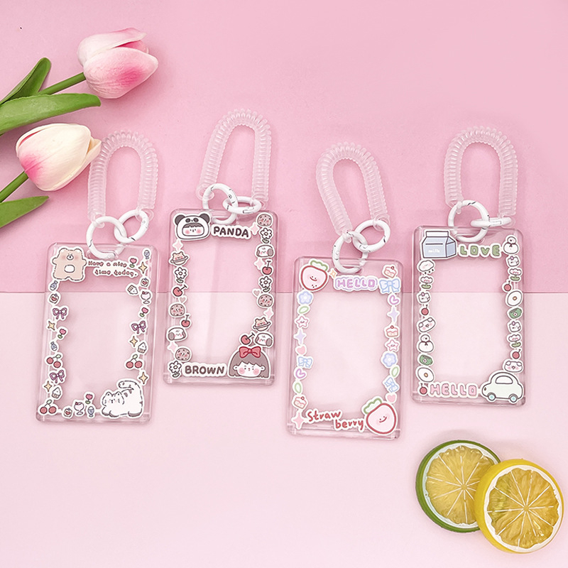 Bao Thẻ Học Sinh Nhựa Mica Trong Suốt In Họa Tiết Họa Hình Kèm Móc Lò Xo Chuông