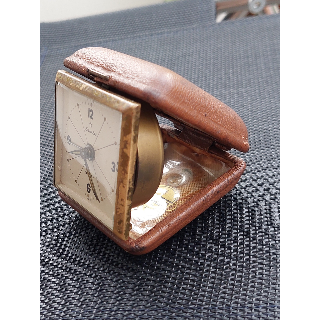 Đồng nam hồ để bàn xưa Starlet lên cót có báo thức hàng Si