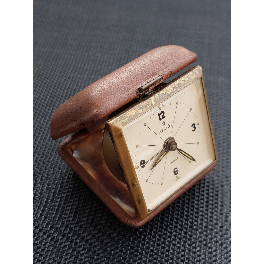 Đồng nam hồ để bàn xưa Starlet lên cót có báo thức hàng Si