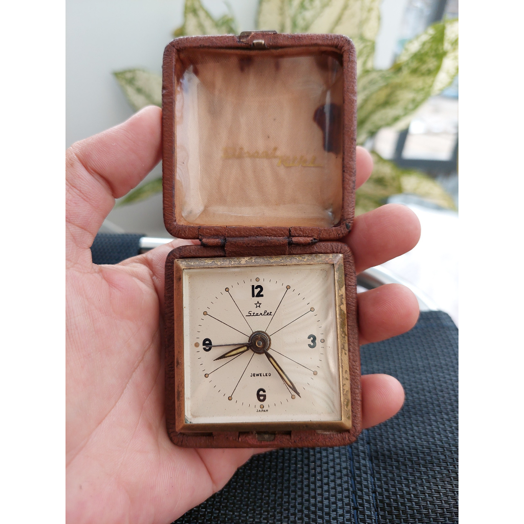 Đồng nam hồ để bàn xưa Starlet lên cót có báo thức hàng Si