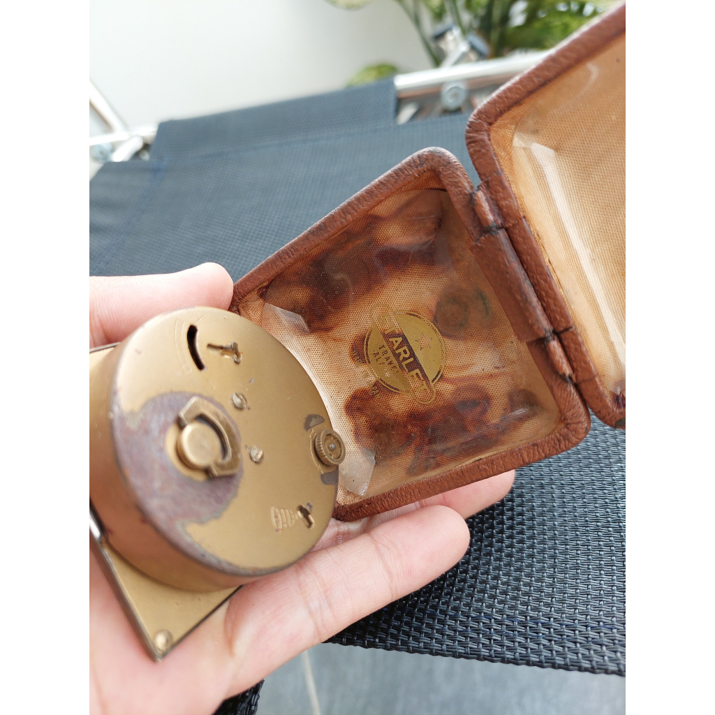 Đồng nam hồ để bàn xưa Starlet lên cót có báo thức hàng Si