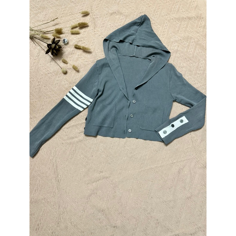 Thanh lý áo khoác croptop len cao cấp có nón hàng QCCC