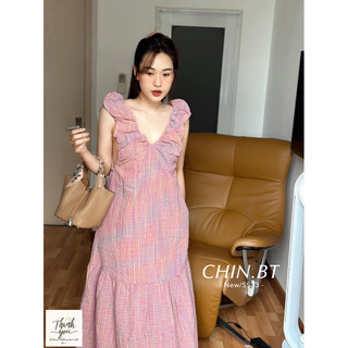 Váy cổ tim đuôi cá nhúm vai Phạm Nhi
