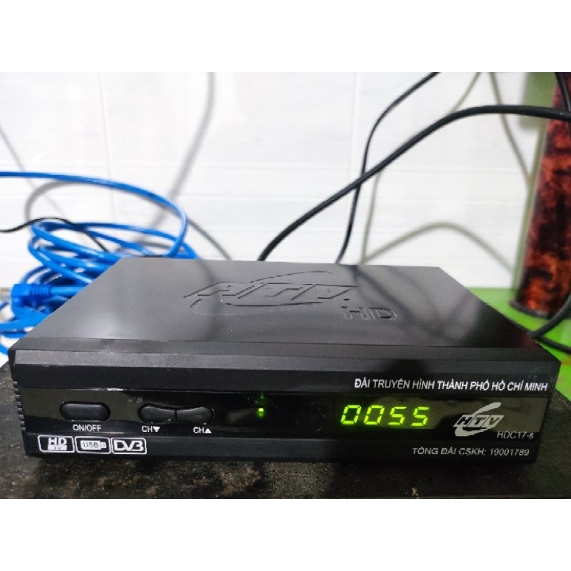 Box truyền hình thay thế cái cũ bị hư