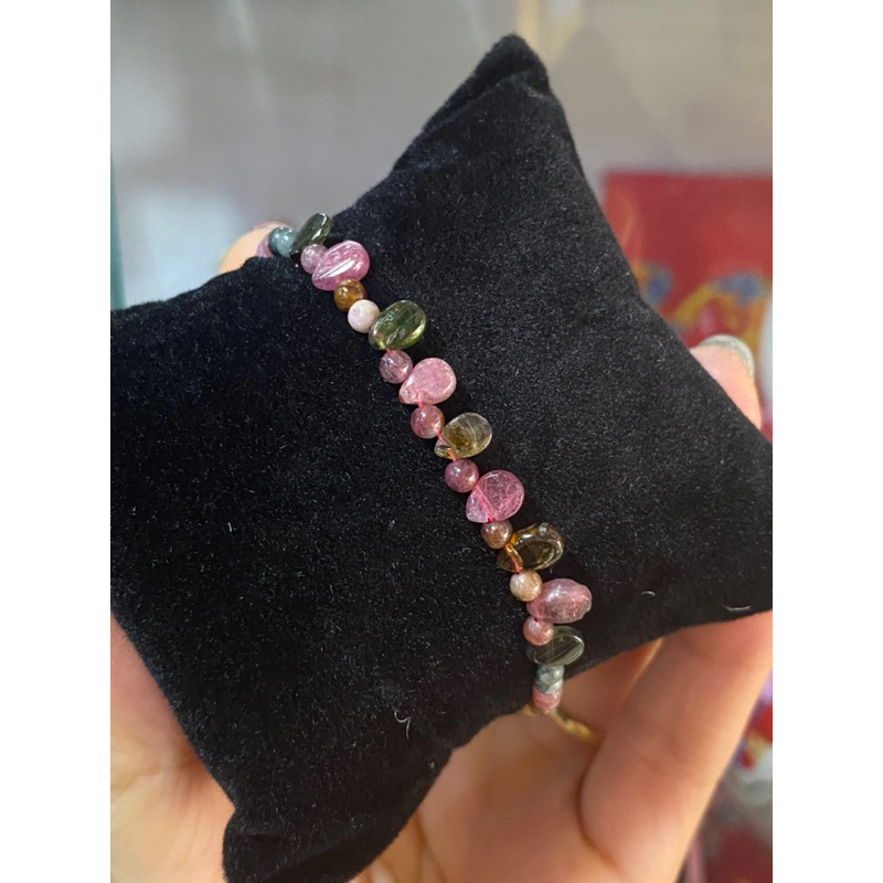 Vòng tay đa Tour-ma-line tự nhiên 3li míc kiểu giọt nước khoá hít nam châm thời trang