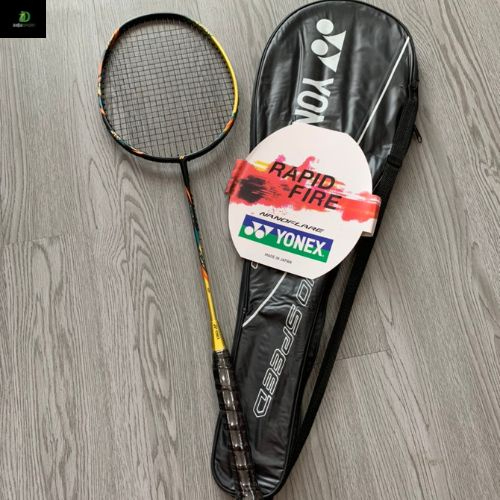 Vợt cầu lông Y0NEX khung carbon dây căng sẵn lực căng 8.5kg màu ngẫu nhiên 1 chiếc