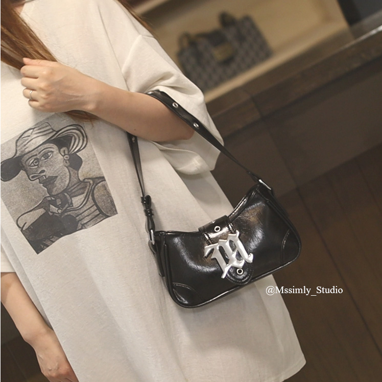 Túi xách nữ đeo chéo đeo vai 2 kiểu điệu đà cá tính Capucha T318