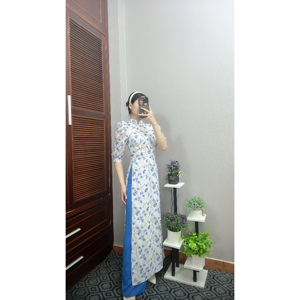 Áo dài hoa nhí xanh dương vai bồng tay lỡ form truyền thống tà dài tôn da nhẹ nhàng hot 2023 saam