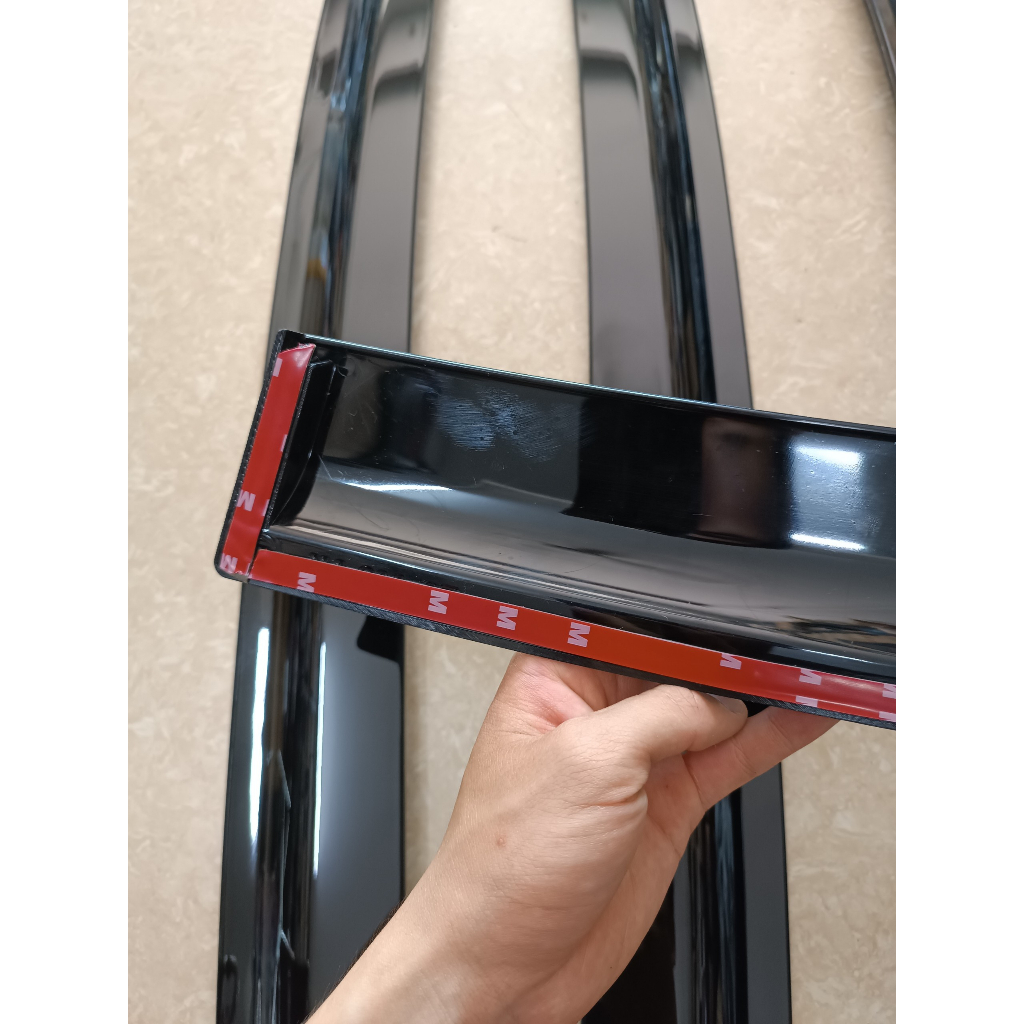 Vè Che Mưa Xe Huyndai I10 2020-2022 Nhựa Đen Dày Cao Cấp