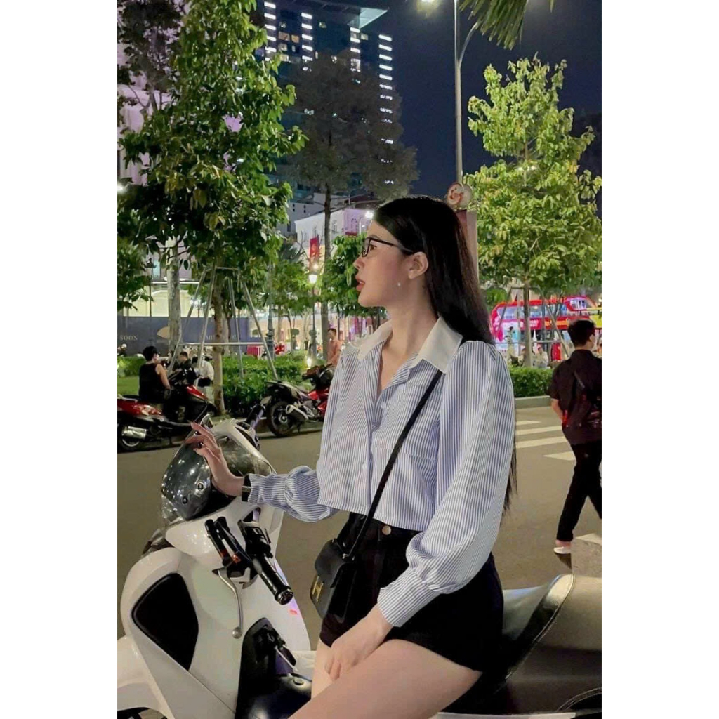 áo sơ mi sọc dọc màu xanh phối cổ trụ viền trắng sm90