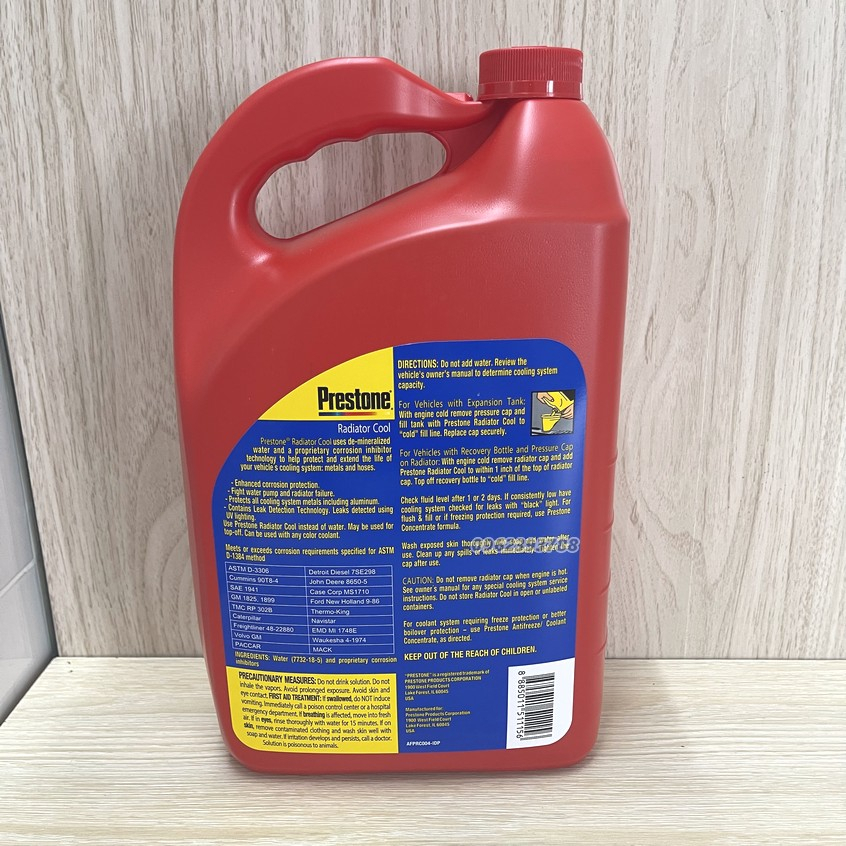 Nước làm mát Prestone đỏ 4 lít phù hợp mọi dòng xe và động cơ