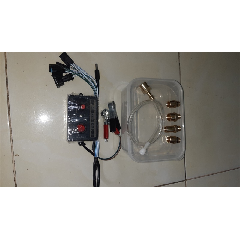 Bộ xúc kim phun, vệ sinh kim phun xe máy + Tặng kèm 1 Chai Xịt Chế