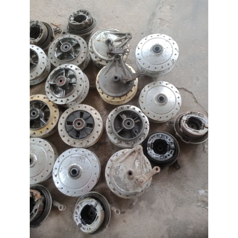 Cặp đùm wapha hay super dream rin rã xe,có luôn má đùm rịn,nguyên rin,có trầy và bông sơn.