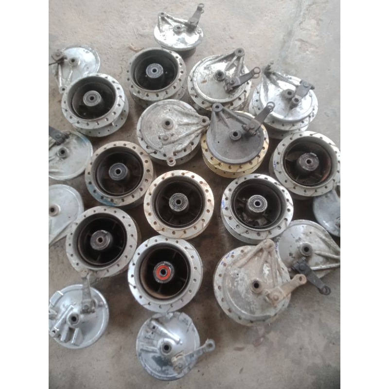 Cặp đùm wapha hay super dream rin rã xe,có luôn má đùm rịn,nguyên rin,có trầy và bông sơn.