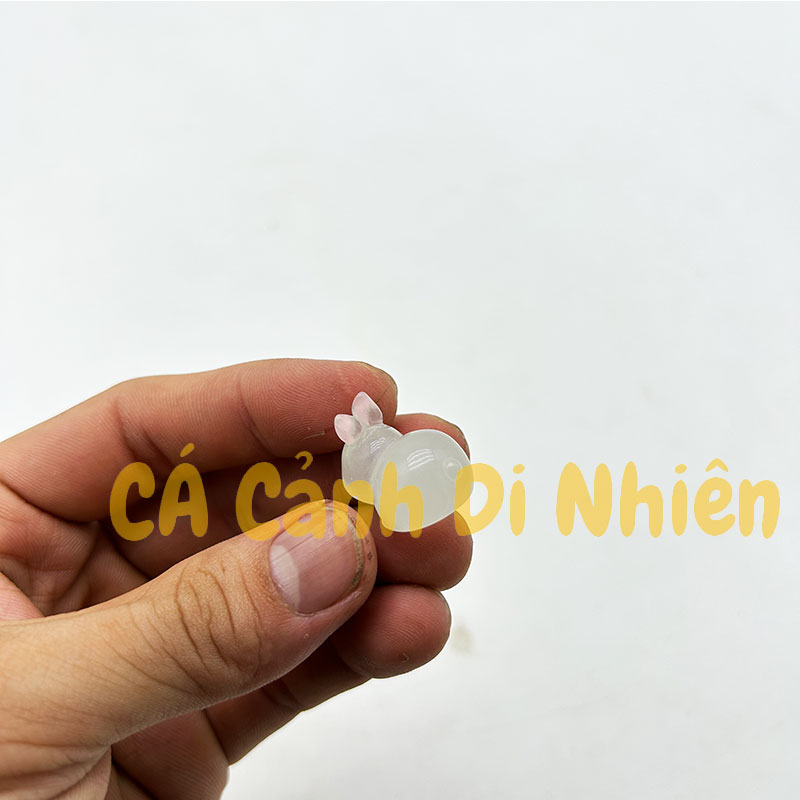 Tiểu cảnh mô hình thỏ trắng dạ quang mini trang trí hồ cá Terrarium