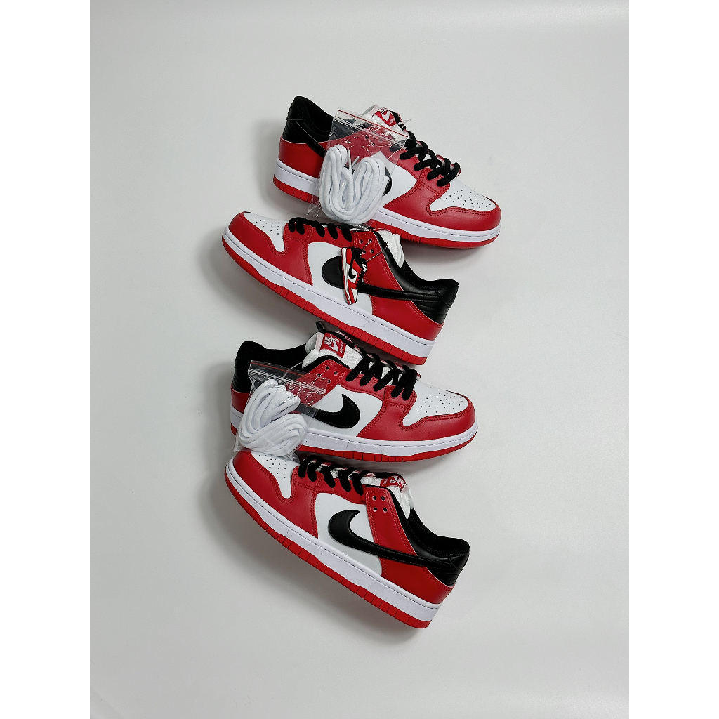 GIÀY SB DUNK ĐỎ ĐEN, SB DUNK CHICAGO ĐỎ TRẮNG, N_IKE SB ĐỎ VẠCH ĐEN KÈM DÂY PHỤ VÀ MÓC XỊN XÒ màu bản cao cấp_full box