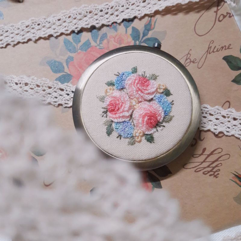 Gương Thêu Tay Handmade